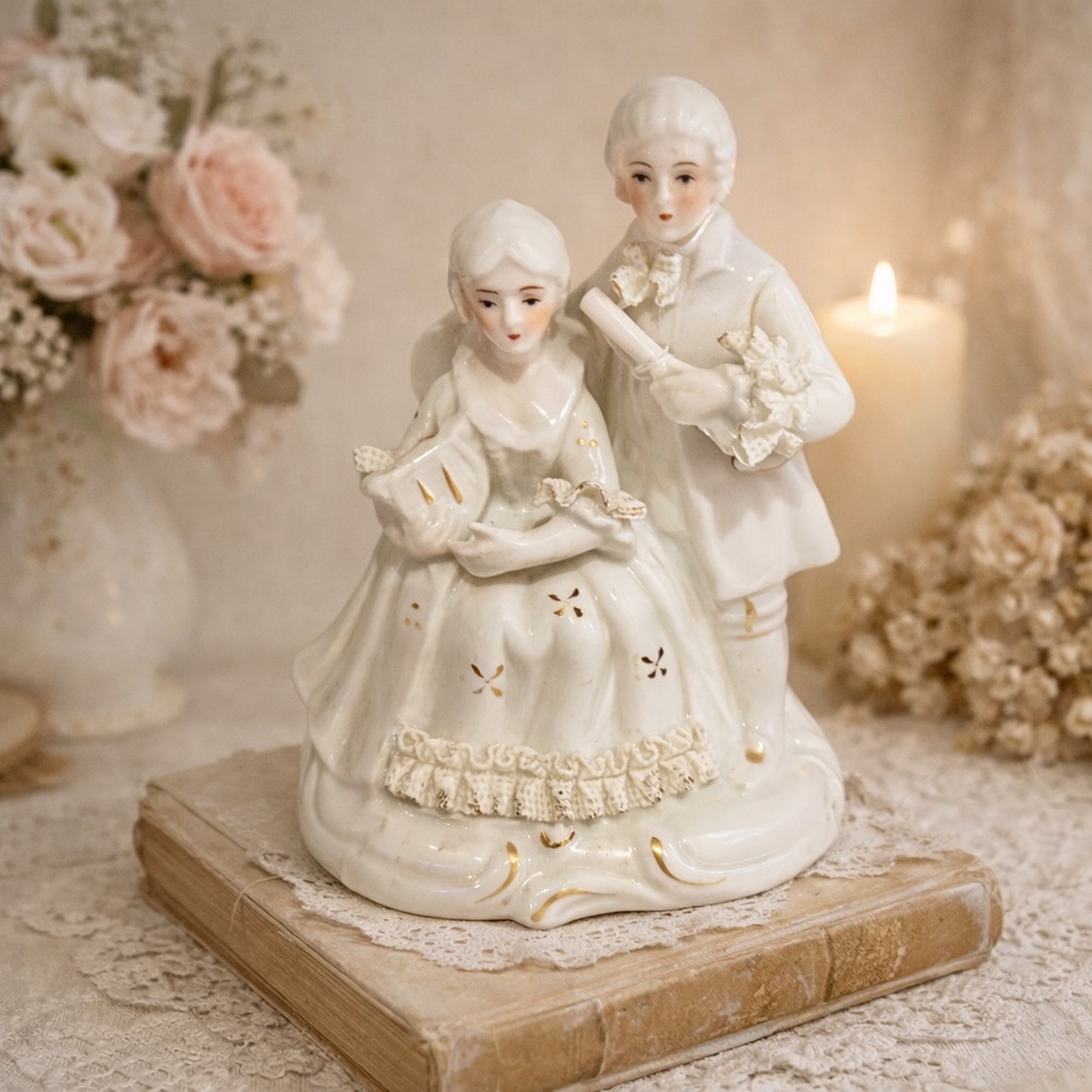 Victorian Colonial Man Woman Couple Porcelain Courting Figurine‎